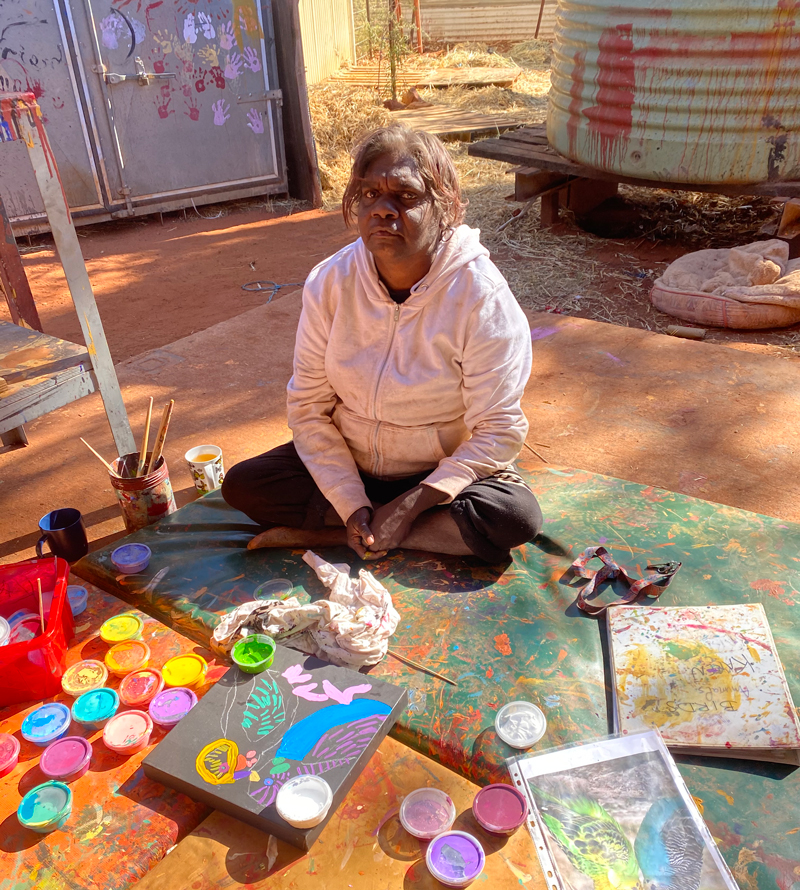 Karen Napaljarri Barnes in July 2002 after the controlled reopening of the studio. Courtesy Warlukurlangu Artists