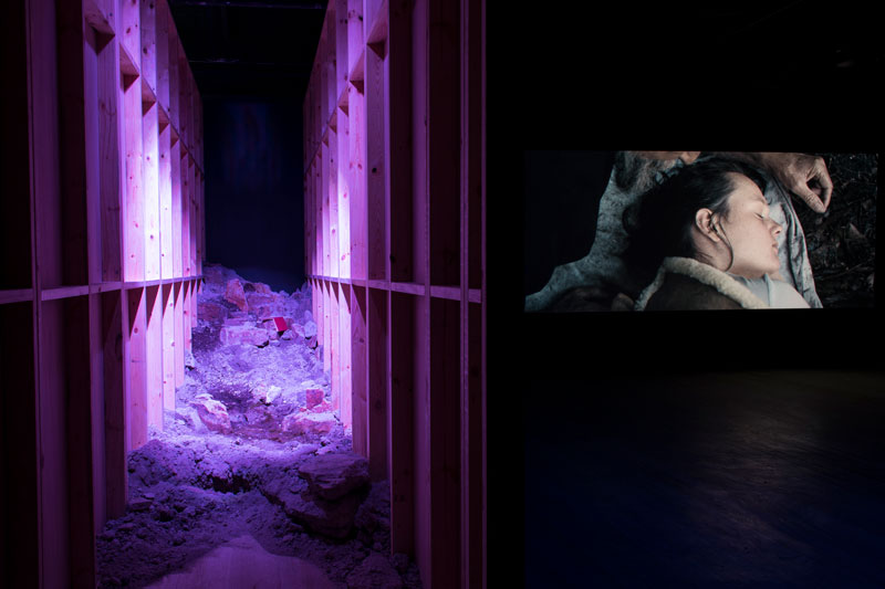 Seán Kelly is an Independent curator and writer based in Hobart. James Newitt: Delay is presented in partnership with Dark Mofo 2018.